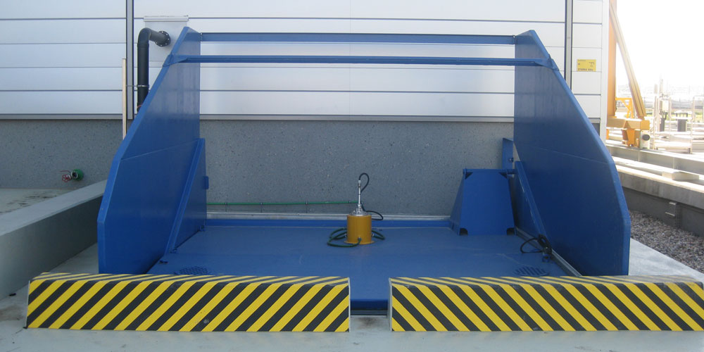 Receiving bunker to receive sludge by trucks from an intermediate emergency storage