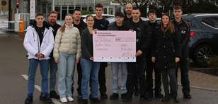 Putzmeister trainees donate to the Bunte Kreis charity